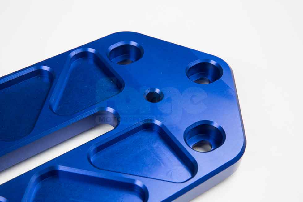 they are then&nbsp;<gwmw class="ginger-module-highlighter-mistake-anim ginger-module-highlighter-mistake-type-1" id="gwmw-15479026119332130320377">anodised</gwmw> blue to give it an aesthetically pleasing and elite look. We offer our&nbsp;Limited Lifetime Warranty on the material and manufacturing process of the braces.</p>