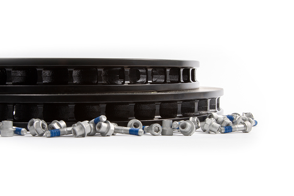 <li>Bolt kit</li>