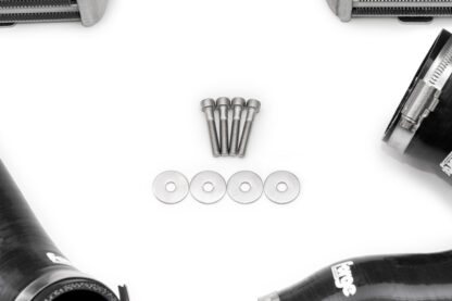 <p><img alt="" src="https://www.forgemotorsport.co.uk/userfiles/images/sys/products/Audi_RS6_C8_Intercoolers_68ba88c71371a_26jpeg.jpg" /></p>