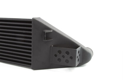 <li>World’s first “Twintercooler “ technology.</li>
