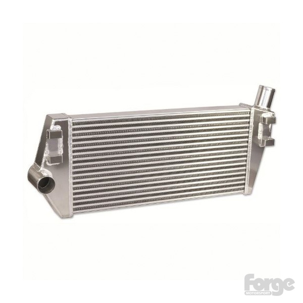 <li><strong>Offering significantly reduced inlet temperatures of 30&deg;C over the OEM and an increase in power over the stock cooler</strong></li>