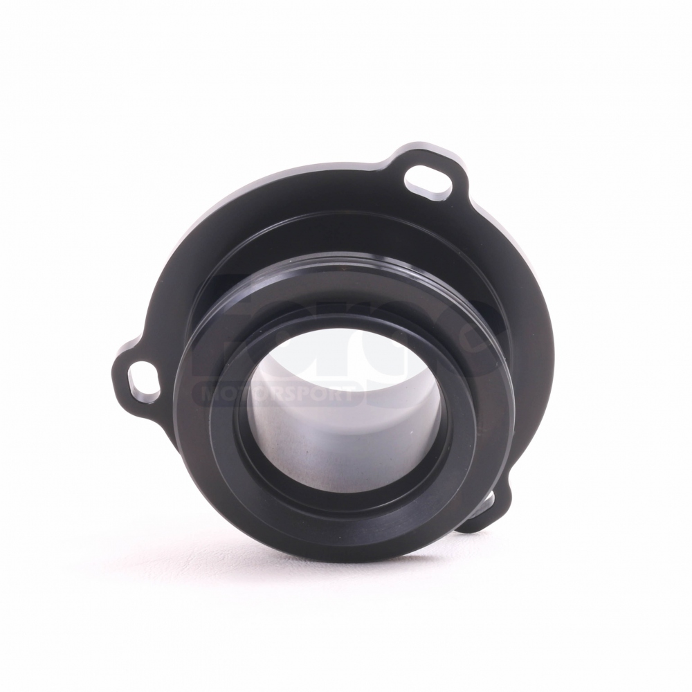 <p>Forge Motorsport has developed this turbo outlet muffler delete&nbsp;pipe for the&nbsp;2.0 petrol turbo (TFSI) &nbsp;(EA113 engine with K04 turbo). It has been designed with 3 points of contact to eliminate any possibility of resonation.&nbsp;This part will <b>improve the sound of your turbo spooling and improve response </b>due to its sleek single billet design that eliminates the restriction and turbulence caused by the OEM part. Complete with flourolined hose and clamps.&nbsp;</p>
