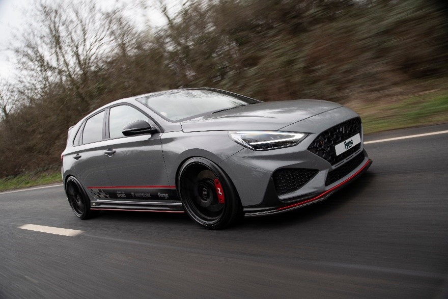 <p><img alt="" class="center-block" src="https://www.forgemotorsport.co.uk/userfiles/images/FORGE-WEB-DIVIDER.png" /></p>