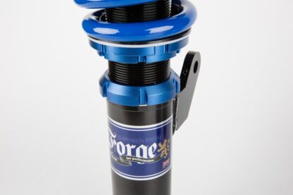 <li>High quality mono tube shock design</li>