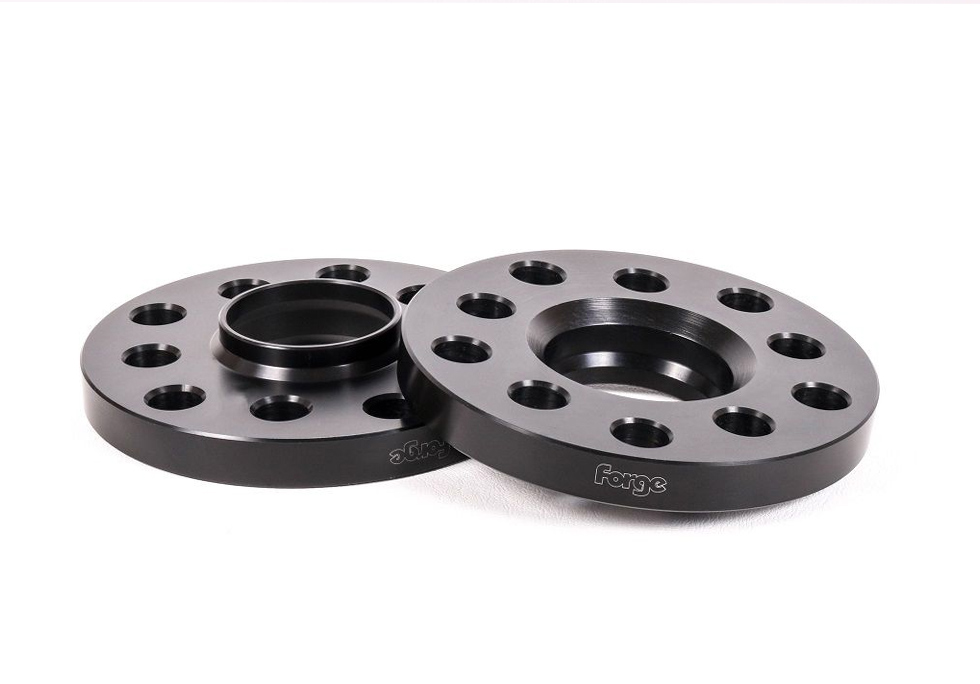 please ensure the spacer fits flat to the back of the wheel.Â&nbsp;Please also test for clearance after fitment at the wheel arch under full right and left wheel lock.</strong></p>