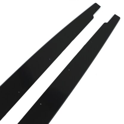 Compliment the styling of your 3 Series with our side skirts
