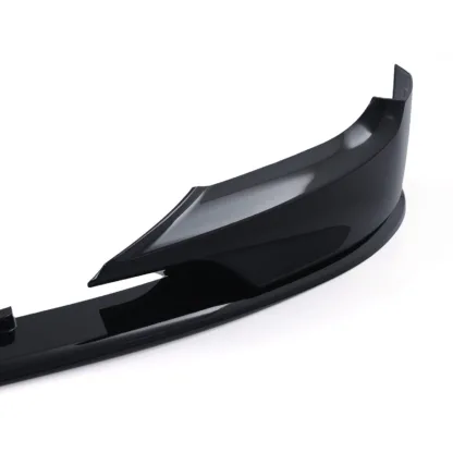 Finished in gloss black to complement your 3 Series' paintwork