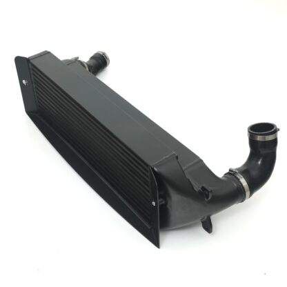Durable bar-and-plate intercooler core for superior durability and performance