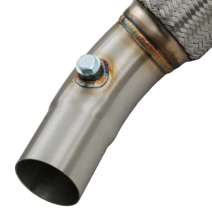 Built-in flexi joint helps reduce exhaust strain