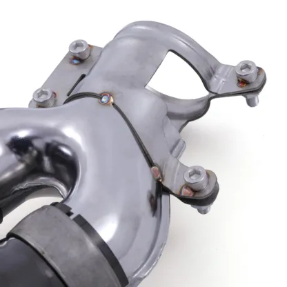 Adds to the rear end styling of your G30 G31 with performance looks