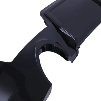 Gloss black finish to complement your 3 Series' paintwork
