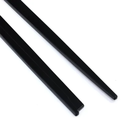 Compliment the styling of your 3 Series with our side skirts