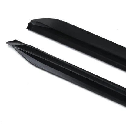 Compliment the styling of your 3 Series with our side skirts